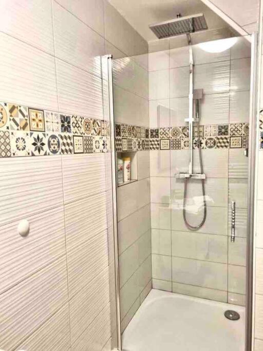 Le St Apollinaire N°2-Ma Cabotte Apartment เมกซีมิเยอซ์ ภายนอก รูปภาพ